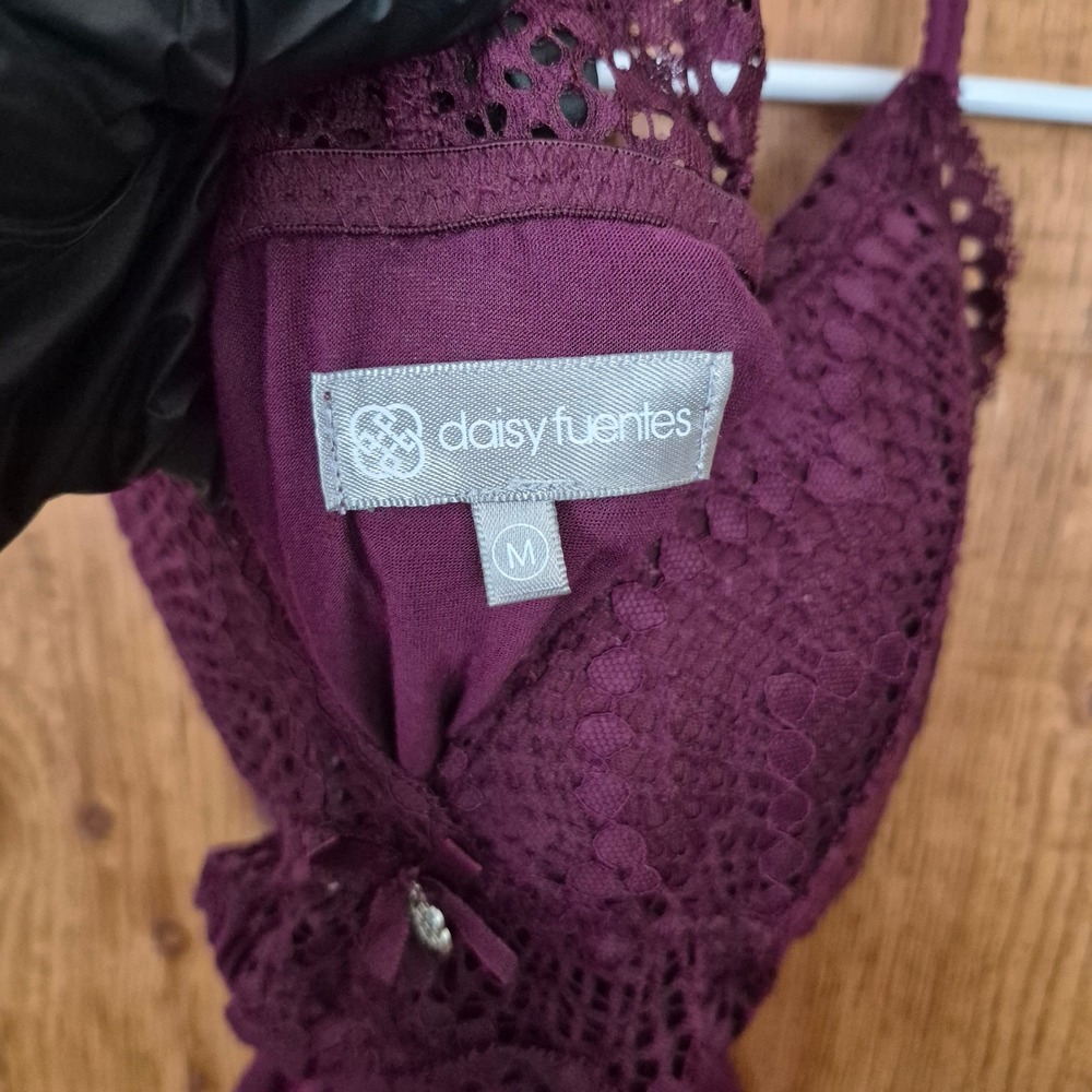 Daisy Fuentes Plum Purple Lace Racerback Baby Doll Camisole Top Size Medium - Picture 3 of 11
